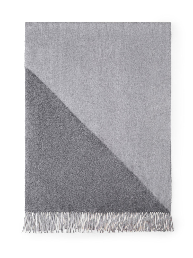 INSUN恩裳2024冬季亲肤羊毛流苏长款围巾9C34590050