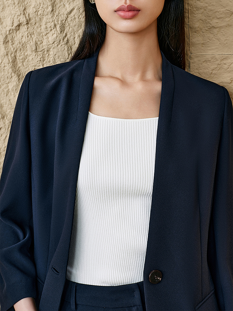 INSUN恩裳专选2025夏季无领设计一粒扣职业西装9C65210010