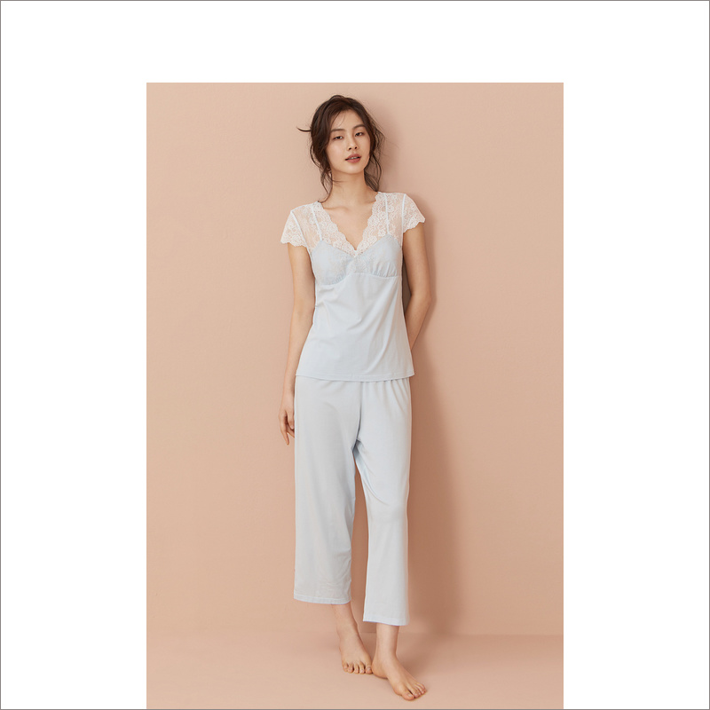 YINER LIFE 纯色蕾丝拼接V领带杯睡衣套装8J52205340