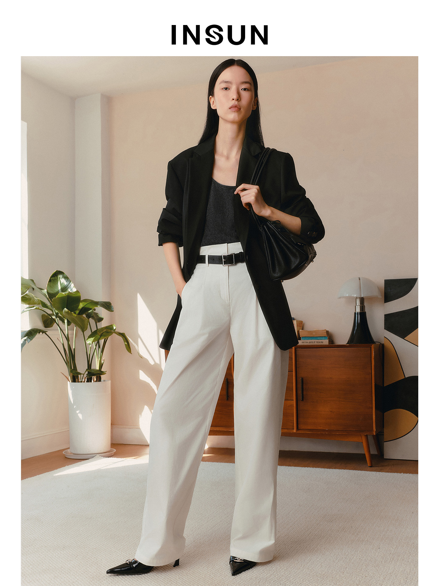 INSUN恩裳2026春季商务风修身显瘦利落感西装外套9C36110180