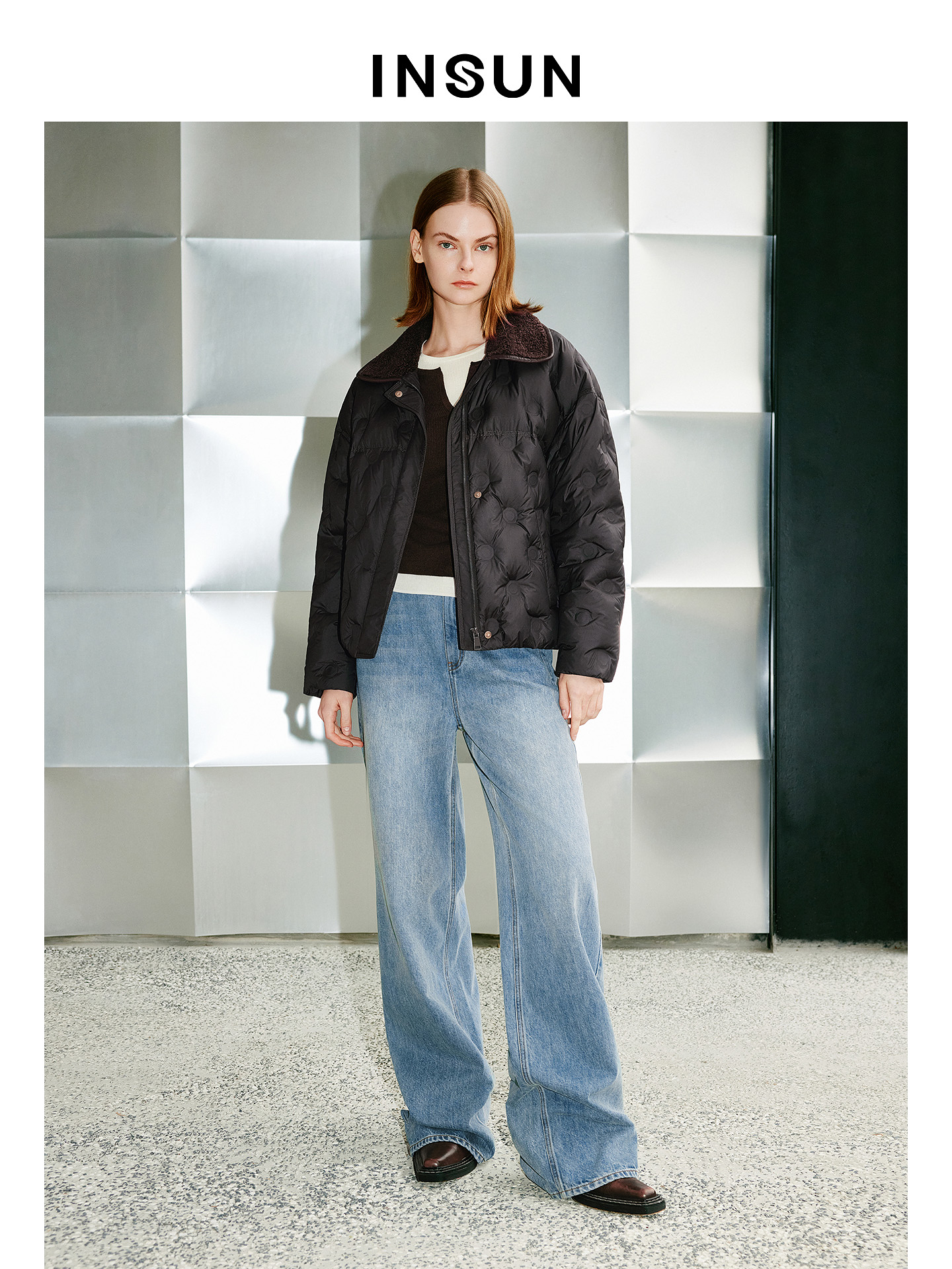 INSUN恩裳专选2026春季皮毛一体翻领落肩袖鹅绒短款羽绒服9C66108570