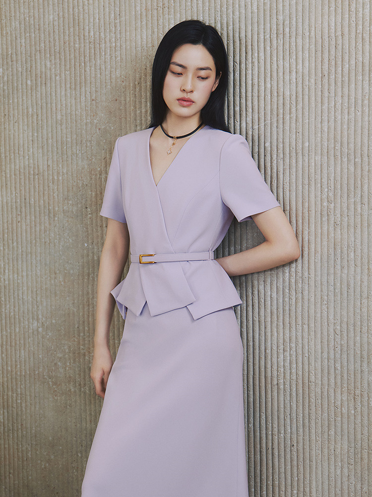 OBBLIGATO奥丽嘉朵2026夏季新款V领短袖不对称下摆上衣1C36270160