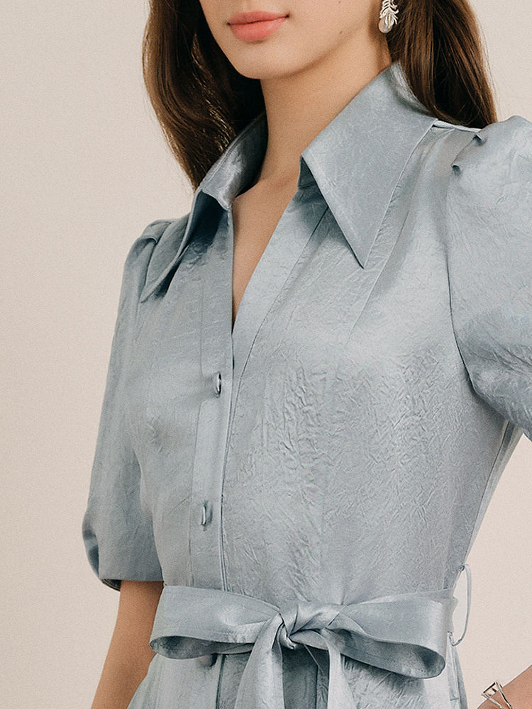 OBBLIGATO奥丽嘉朵专选2025夏季新品光泽感肌理感风衣式连衣裙1C65205380