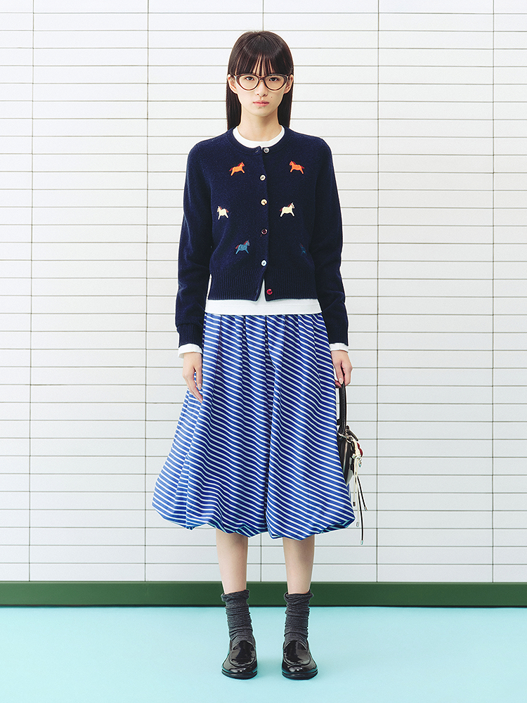 ToyzY2026春季新款彩色小马图案刺绣短款羊毛针织开衫ZC36106820