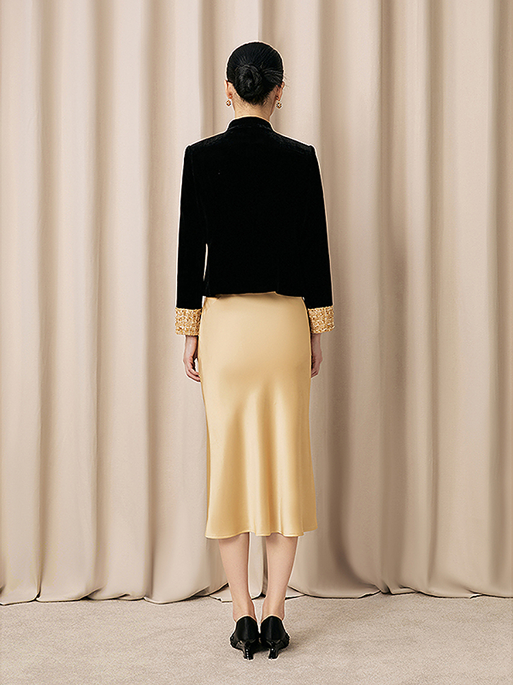 【东方雅韵】Song of Song歌中歌2026春新款黑金丝绒拼接盘扣外套5C36110510