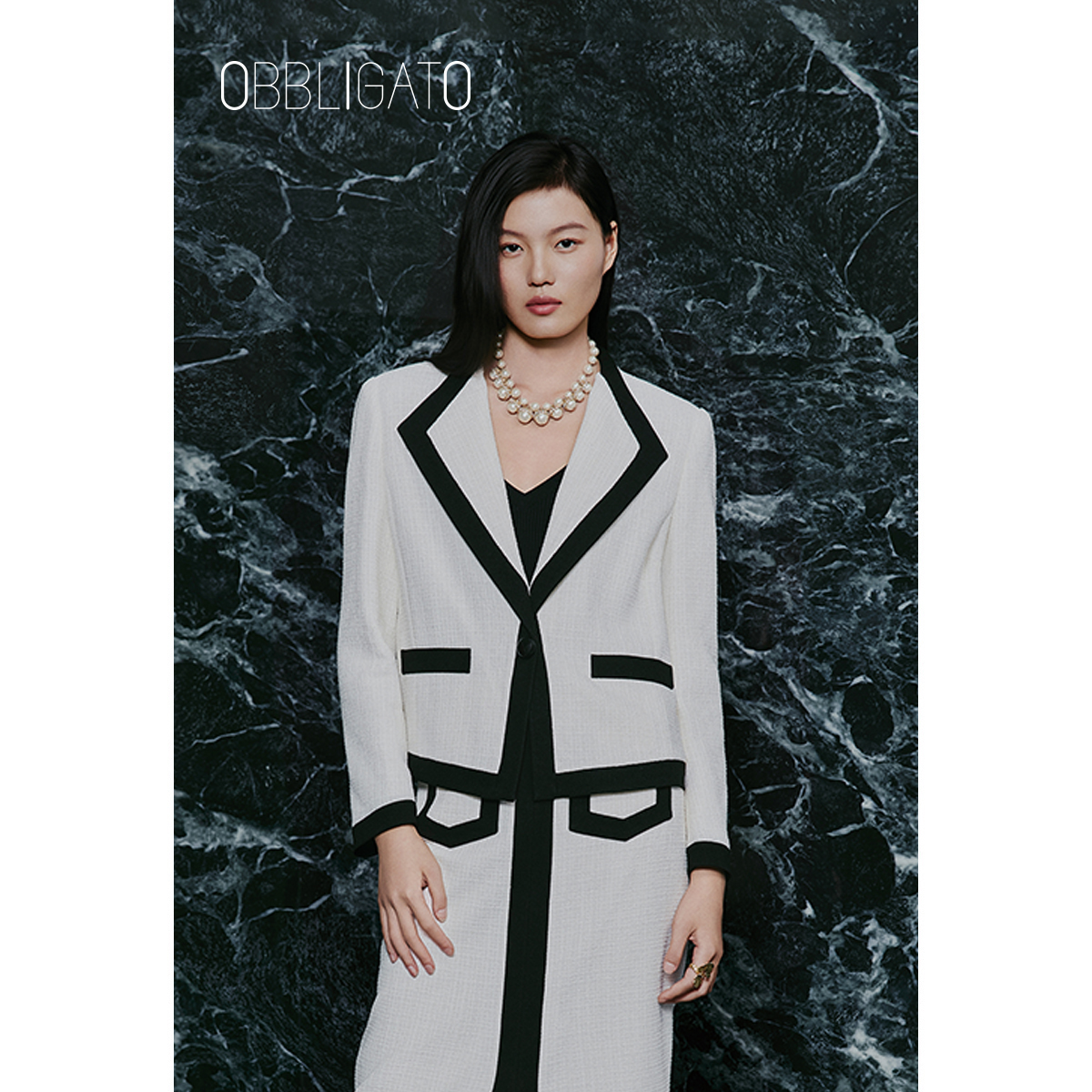 OBBLIGATO奥丽嘉朵2025秋季新品亚麻混纺粗花呢小香风宽翻领外套1C35310120
