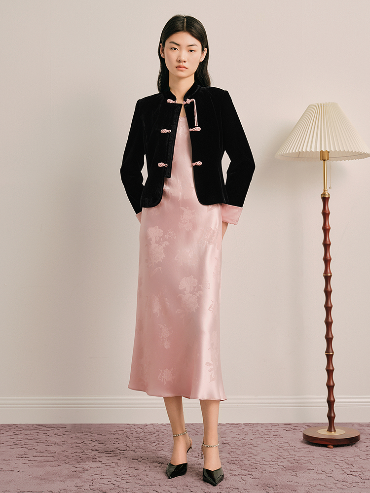 OBBLIGATO奥丽嘉朵2025秋季黑色新中式盘扣丝绒外套1C35310160