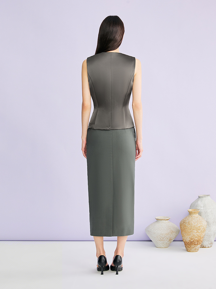 【轻商务系列】YINER音儿2026夏季新款时尚三醋酸羊毛混纺V领马甲8236201140