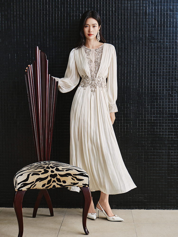 OBBLIGATO奥丽嘉朵2026春季新款重工钉珠高级定制连衣裙1C36105260