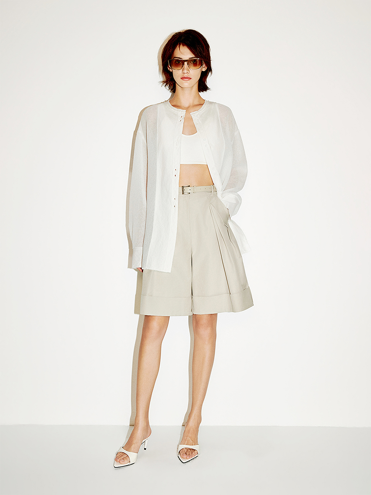 COVERINS2026夏季新款浅卡其褶裥休闲风中裤阔腿裤CC36220020