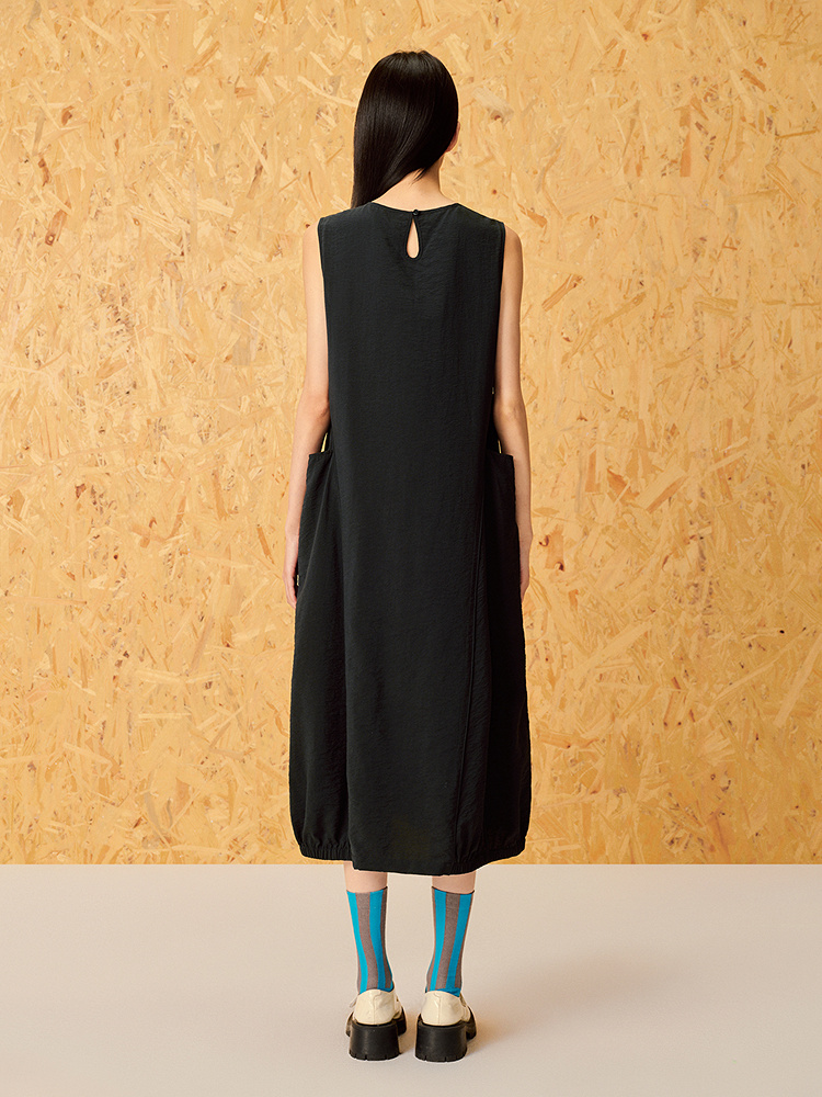 ToyzY2025夏季丝滑减龄高级感轻趣廓形连衣裙ZC35205560