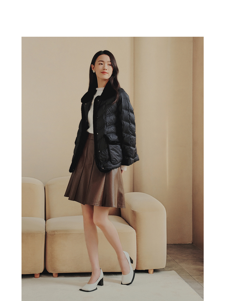 【摩登中式】YINER音儿专选女装冬季时尚短款兔毛翻领羽绒服8C64508338