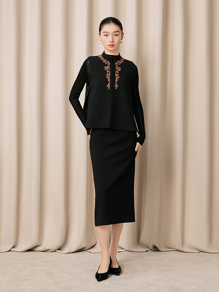 【梅绽枝头】Song of Song歌中歌2026春季新款韩国四面弹钉珠半裙5C36150170