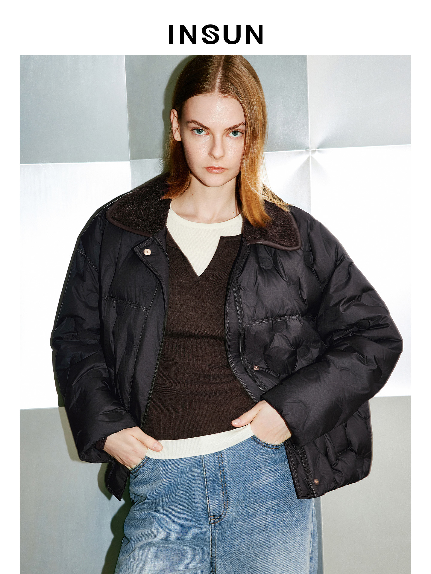 INSUN恩裳专选2026春季皮毛一体翻领落肩袖鹅绒短款羽绒服9C66108570