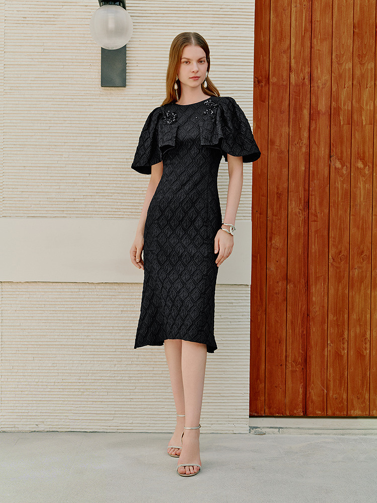 OBBLIGATO奥丽嘉朵2026夏季新款黑色提花肌理手工花朵钉珠连衣裙1C36205160