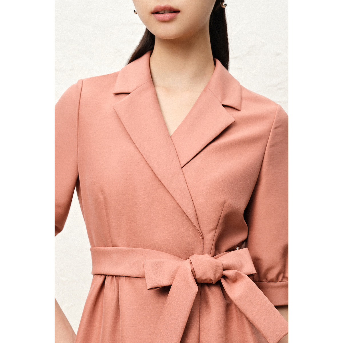 OBBLIGATO奥丽嘉朵2022冬季粉色蕾丝边设计拼接羊腿袖收腰百搭连衣裙1C62505490
