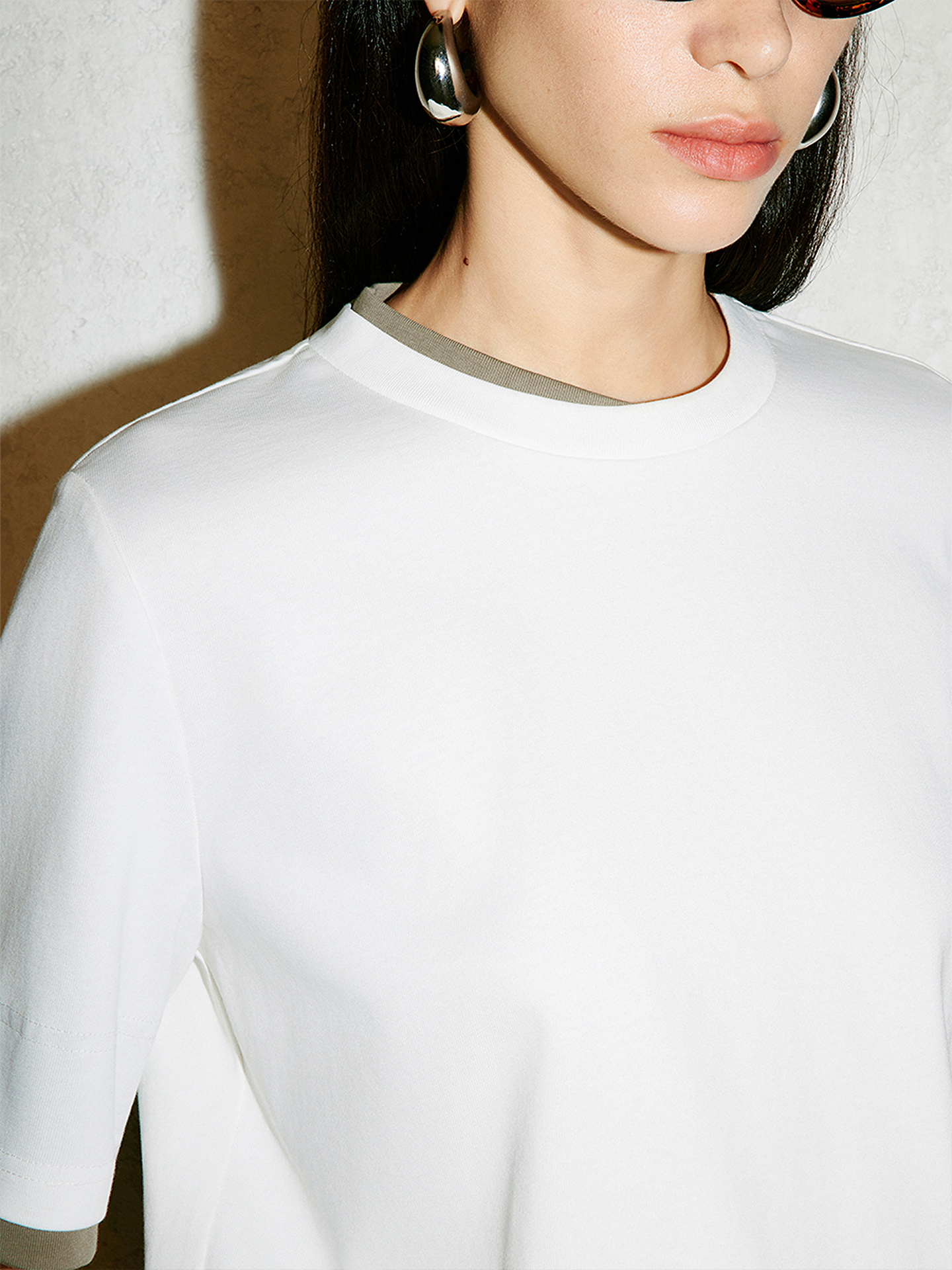 COVERINS2026夏季新款不对称撞色100%棉T恤CC36260060