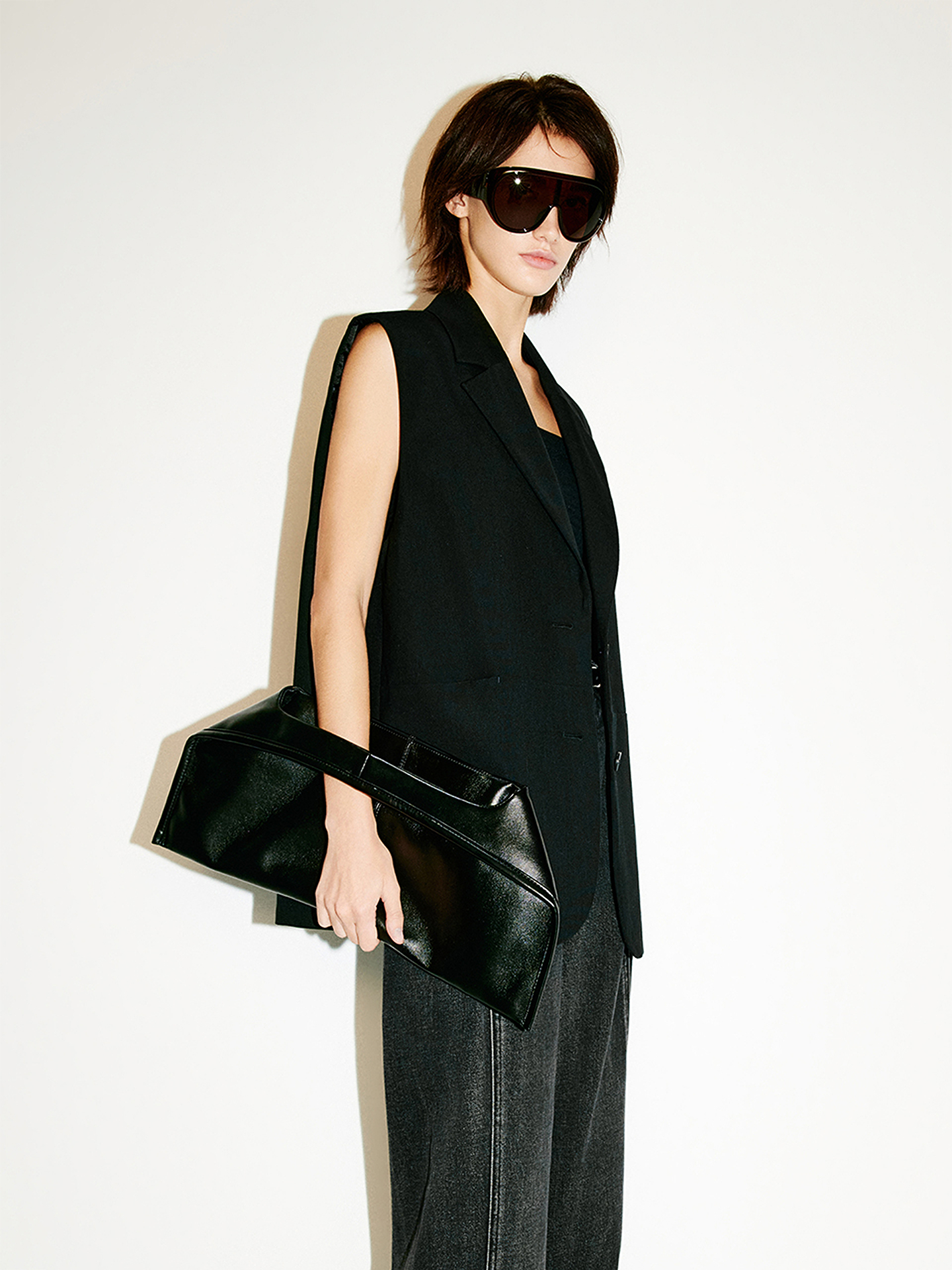 COVERINS2026春新款黑色宽松羊毛混纺西装马甲外套CC36101040