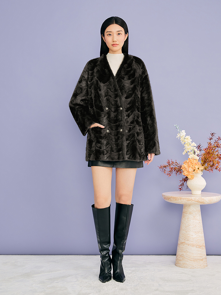 YINER音儿专选2026冬季新款优雅奢感月牙纹拼貂水貂毛皮草外套8C66509296
