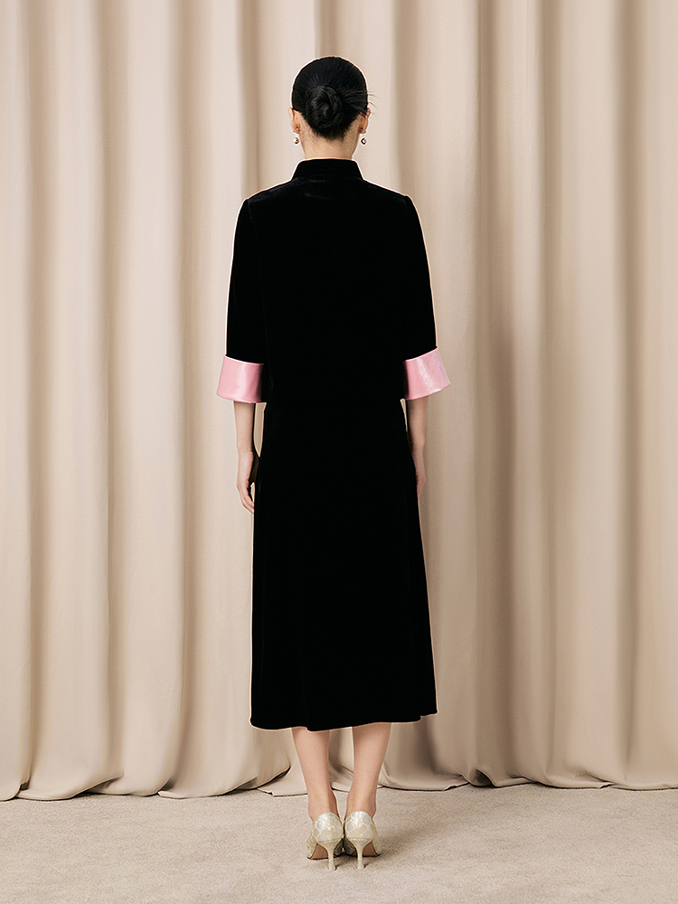 Song of Song歌中歌2026春季新款温雅气质真丝丝绒新中式盘扣外套5C36110420