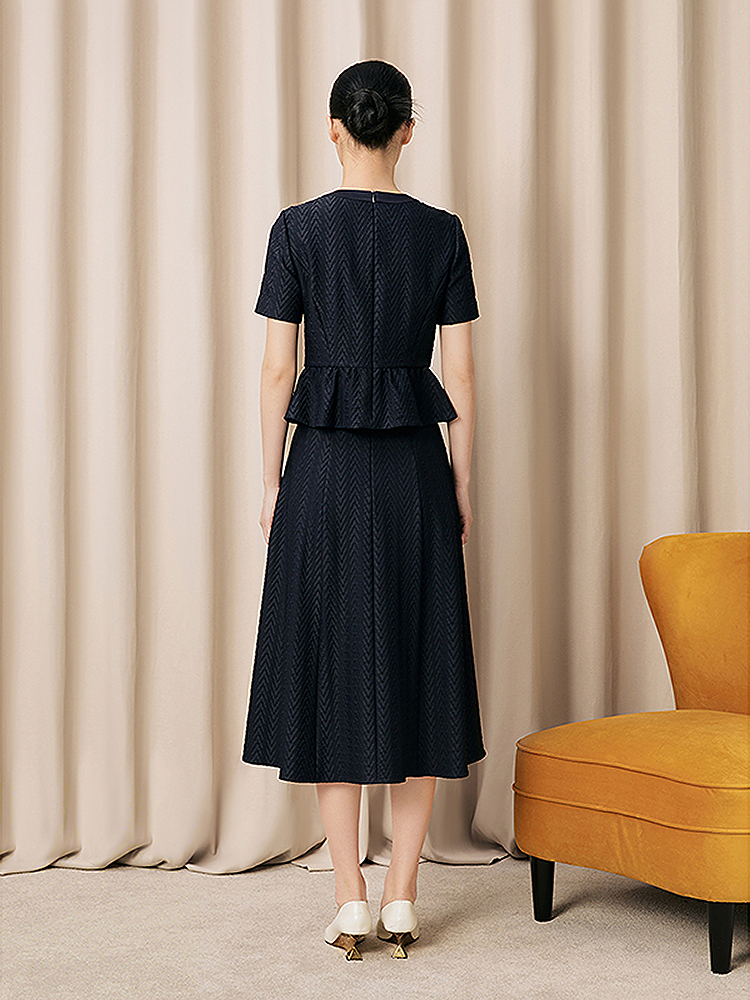 Song of Song歌中歌2026夏季新款纹理感通勤显瘦气质A字半裙5C66250016