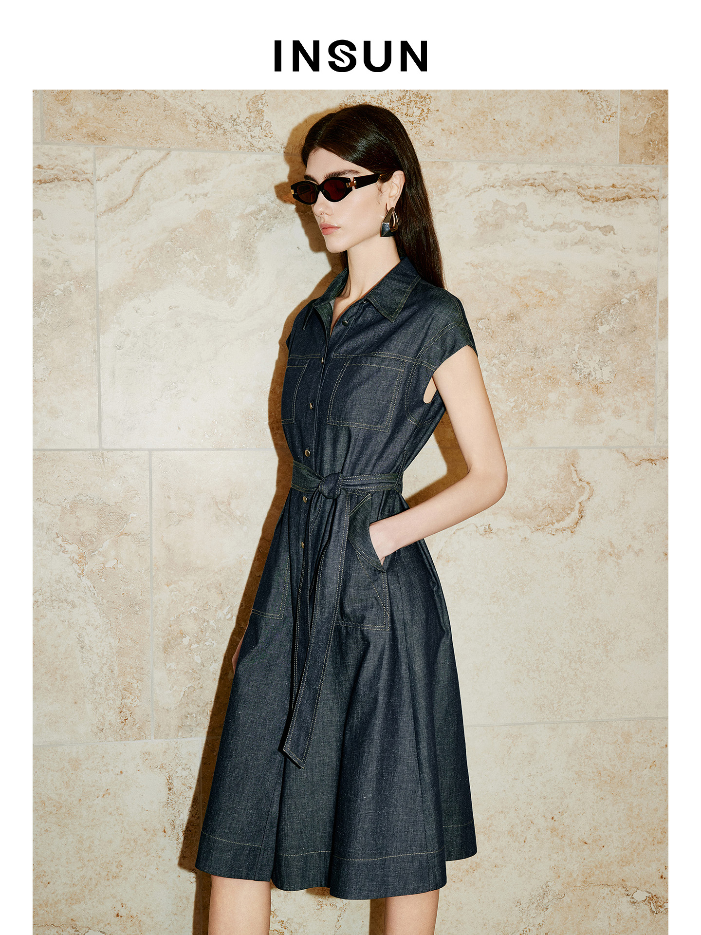 INSUN恩裳专选2026夏季复古风无袖包肩设计桑蚕丝汉麻连衣裙9C66205040